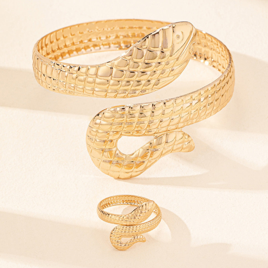Ladies bracelet and ring in elegant snake design Nin Boutique