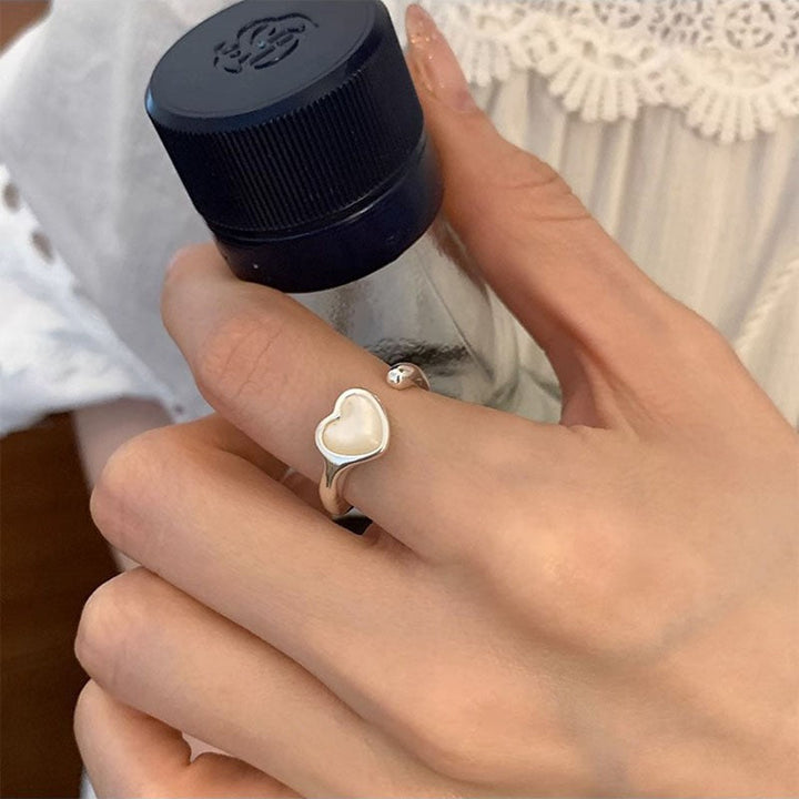 Ladies Ring with Heart Design Nin Boutique