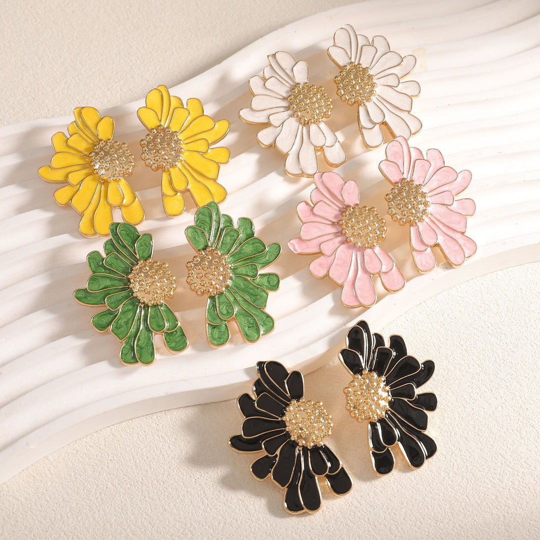 Women’s earrings in floral, artistic design Nin Boutique