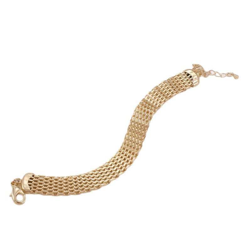 Ladies' cuff bracelet with intricate wave pattern Nin Boutique