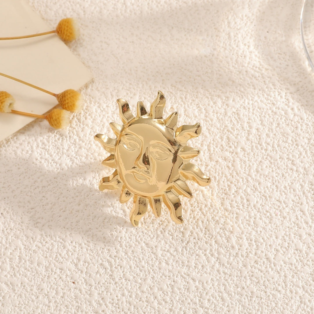 Ladies bracelet with artistic sun design Nin Boutique