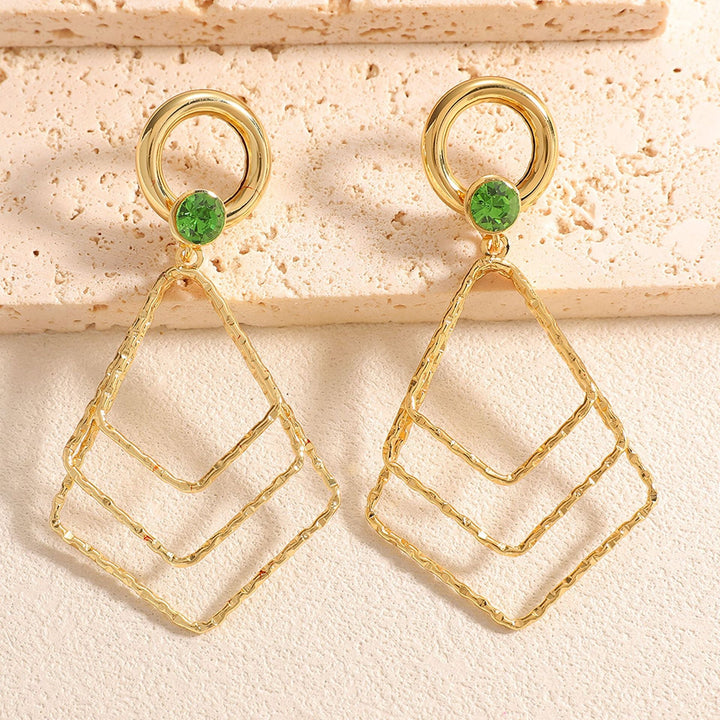 Ladies earrings with luxurious, geometric design Nin Boutique