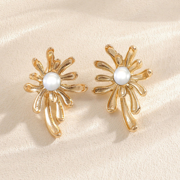 Women's earrings with floral accents and artistic pearl embellishments Nin Boutique