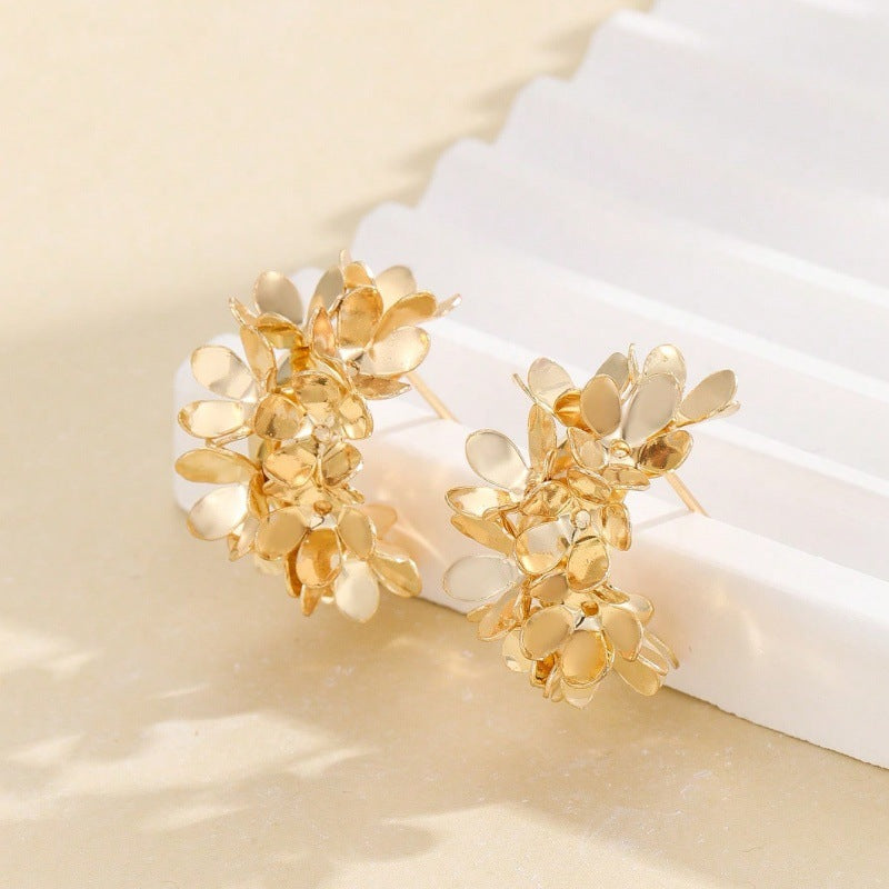 Women's earrings with floral, sparkling details Nin Boutique