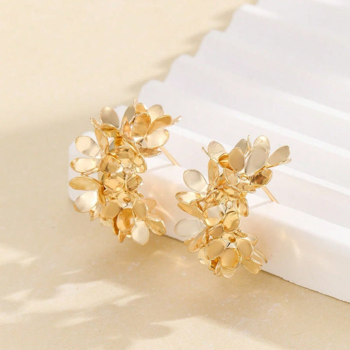 Women's earrings with floral, sparkling details Nin Boutique