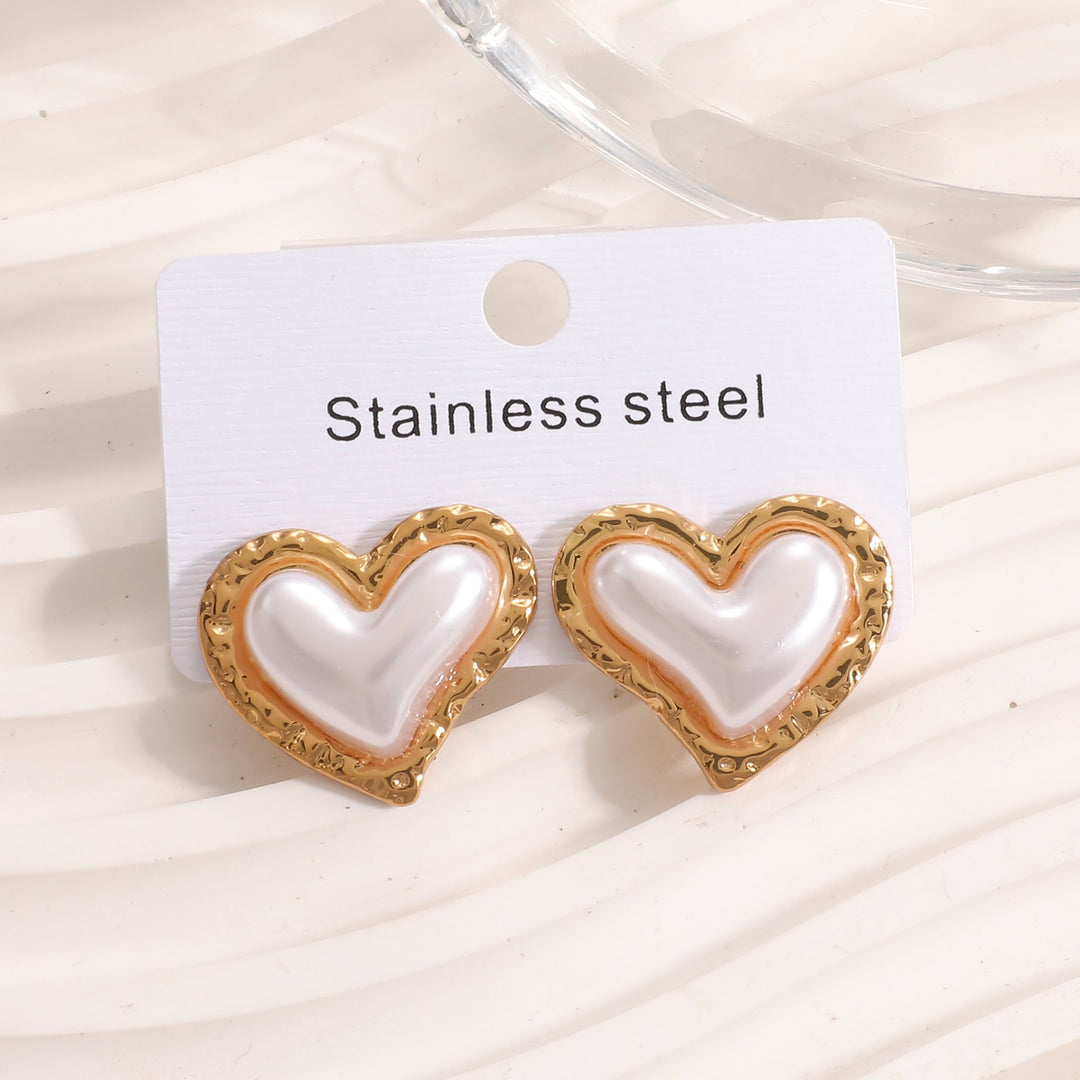 Women’s earrings in stylish heart design Nin Boutique