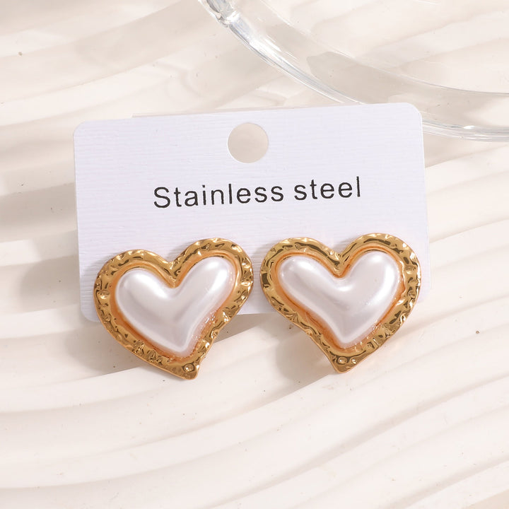 Women’s earrings in stylish heart design Nin Boutique