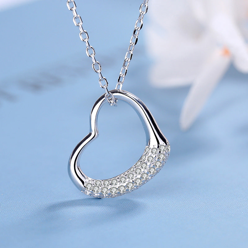 Women’s necklace with sparkling heart pendant and high-quality craftsmanship Nin Boutique