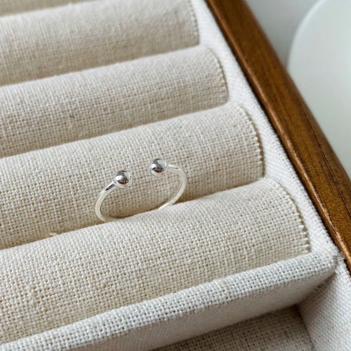 Women's adjustable ring with minimalist ball detail Nin Boutique
