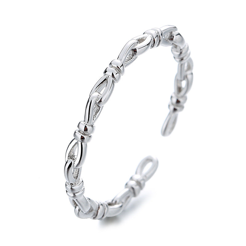 Women's ring in elegant chain design Nin Boutique
