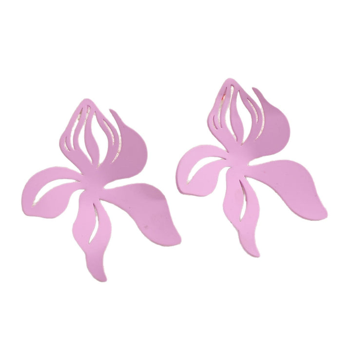 Ladies earrings in artistic floral design with pearls Nin Boutique