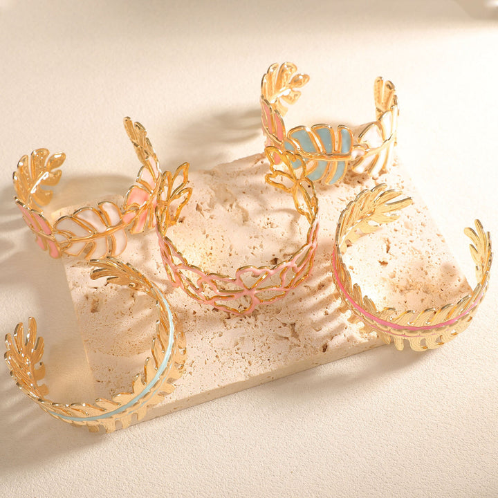 Women Open Bangle in Elegant Leaf Design Nin Boutique