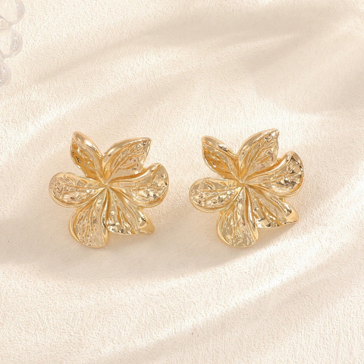 Ladies earrings in artistic petal design Nin Boutique