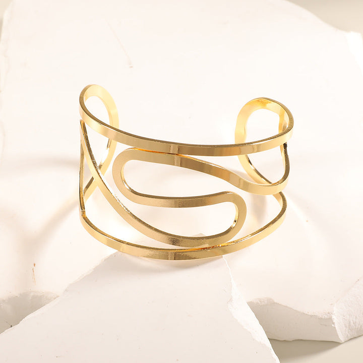 Women's Open Bangle with Artistic Relief Design Nin Boutique