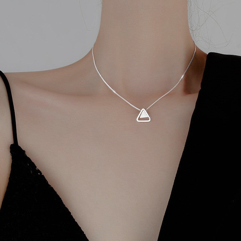 Women's necklace with geometric triangle pendant made of high-quality stainless steel Nin Boutique