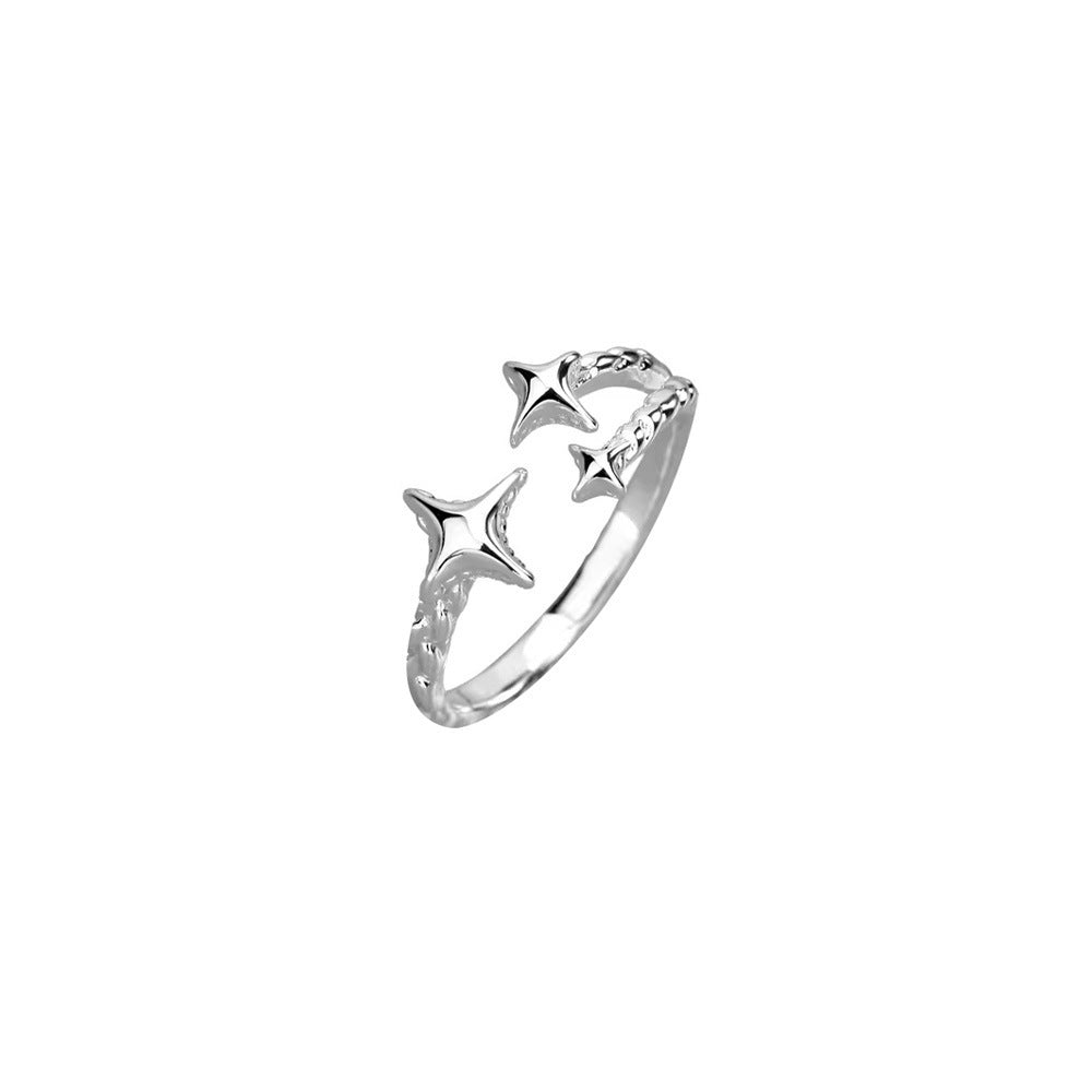 Women's modern ring with geometric star design Nin Boutique