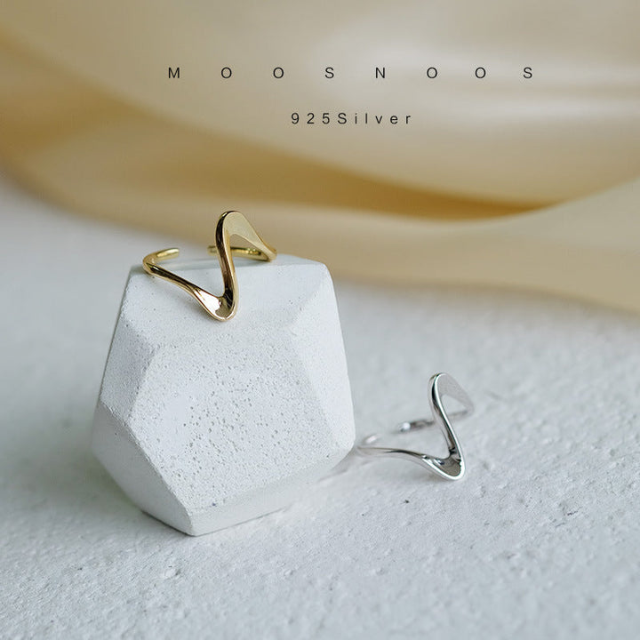 Women Ring in modern wave design Nin Boutique
