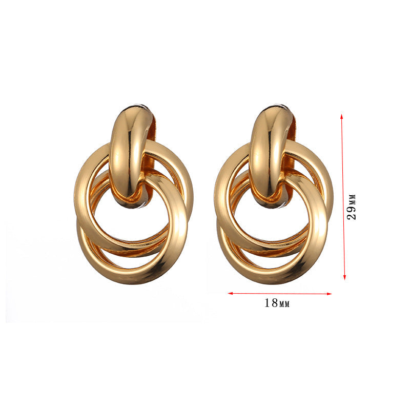 Women's earrings made of high-quality stainless steel with playful chain design Nin Boutique