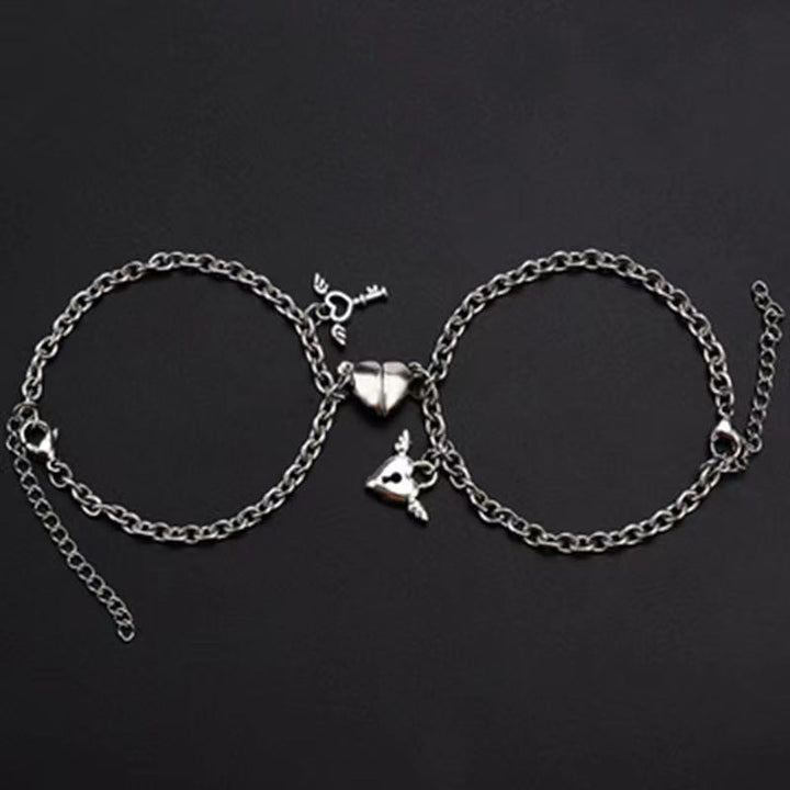 Women's ankle bracelet with heart-shaped charms and playful design Nin Boutique