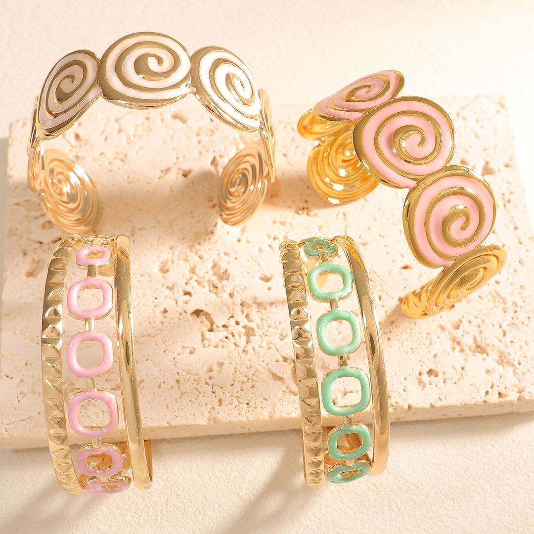 Women's cuff bracelet with elegant spiral design Nin Boutique