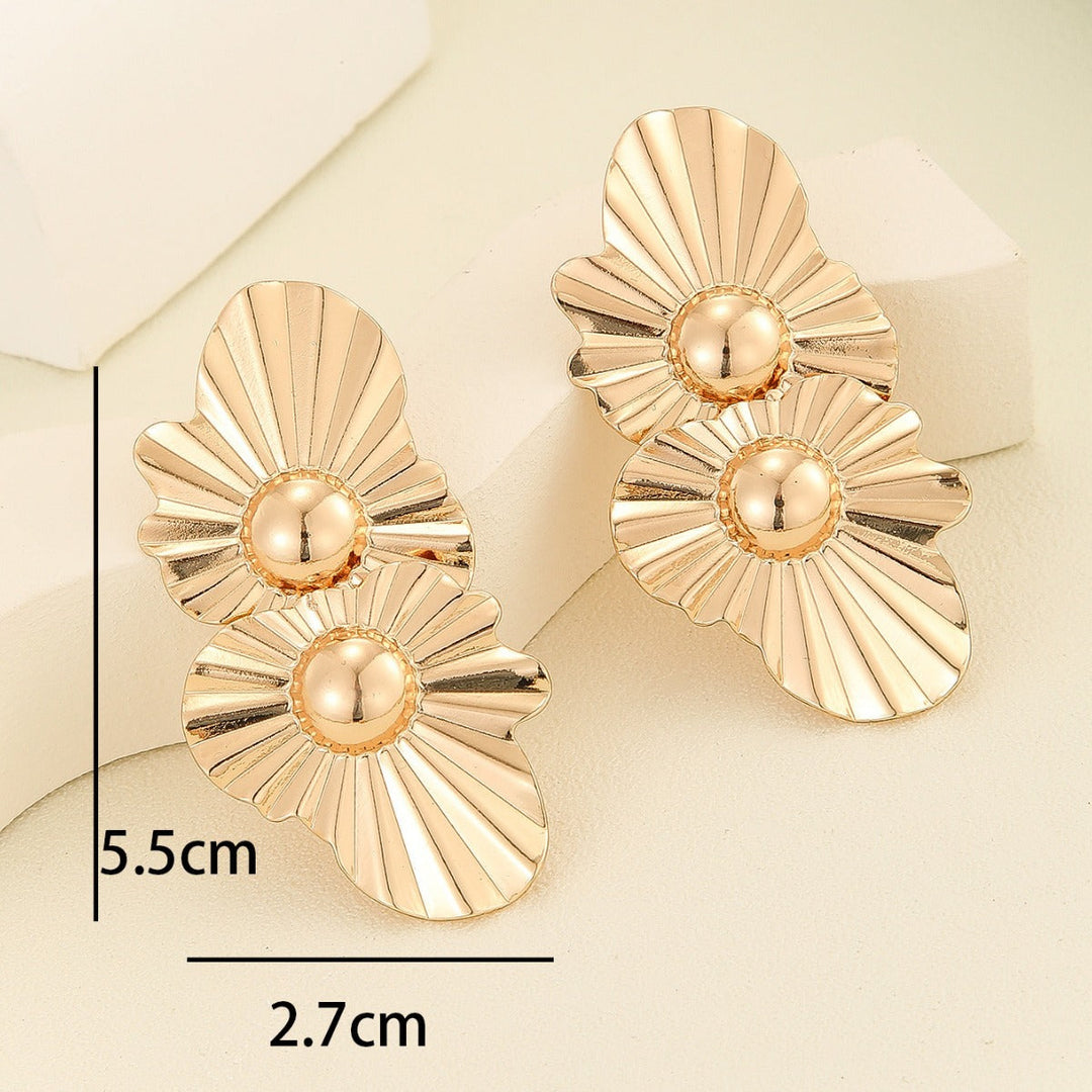 Women's Earrings with Artistic Fold Design Nin Boutique