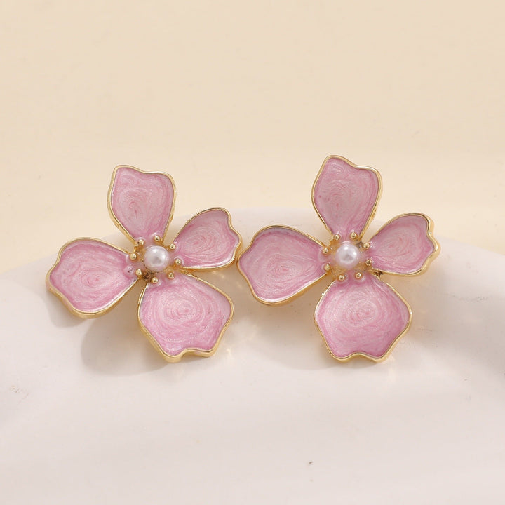 Women earrings in artistic orchid design Nin Boutique