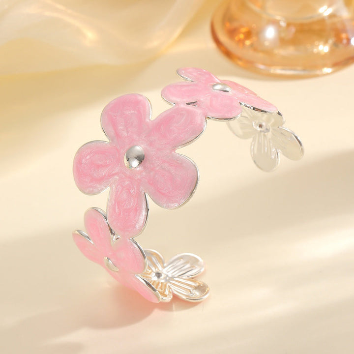 Ladies bracelet made of high-quality metal with floral design Nin Boutique