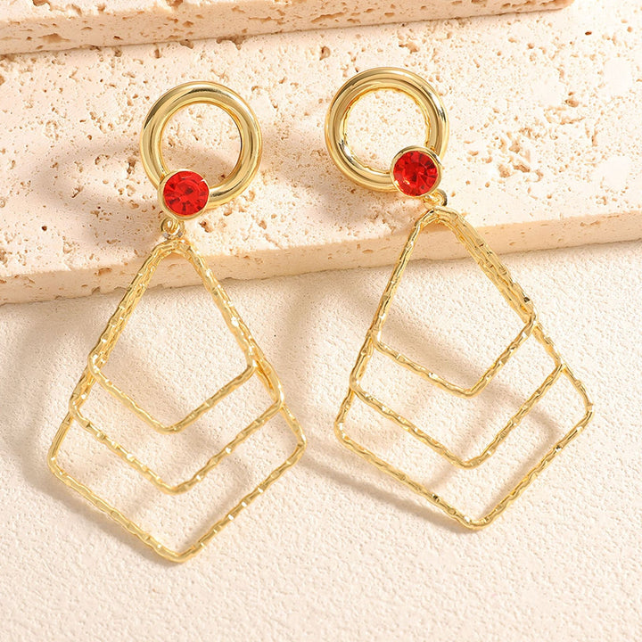 Ladies earrings with luxurious, geometric design Nin Boutique