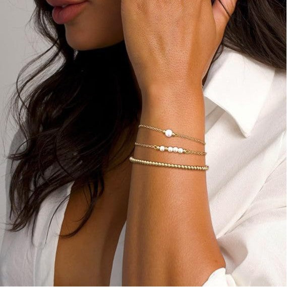 Women's ankle bracelet with elegant pearls and golden accents Nin Boutique