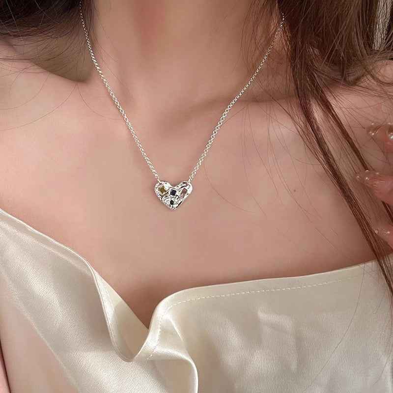 Women Heart Shaped Necklace with Sparkling Crystals Nin Boutique