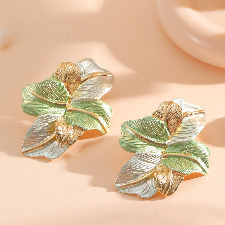 Women's earrings in stylish plant design Nin Boutique