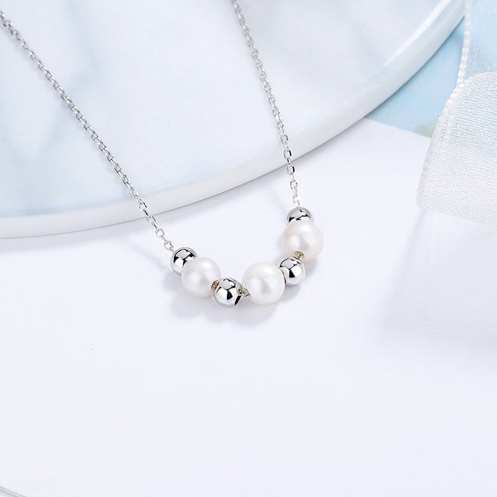 Women's necklace with radiant pearls and stylish silver accents Nin Boutique