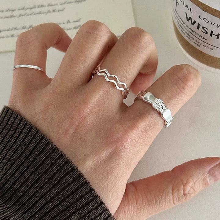 Women’s ring with modern geometric design and textured surfaces Nin Boutique
