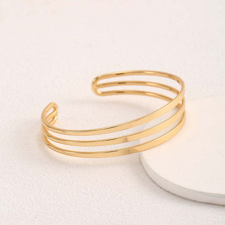 Women Open Bangle with Artistic Spiral Design Nin Boutique