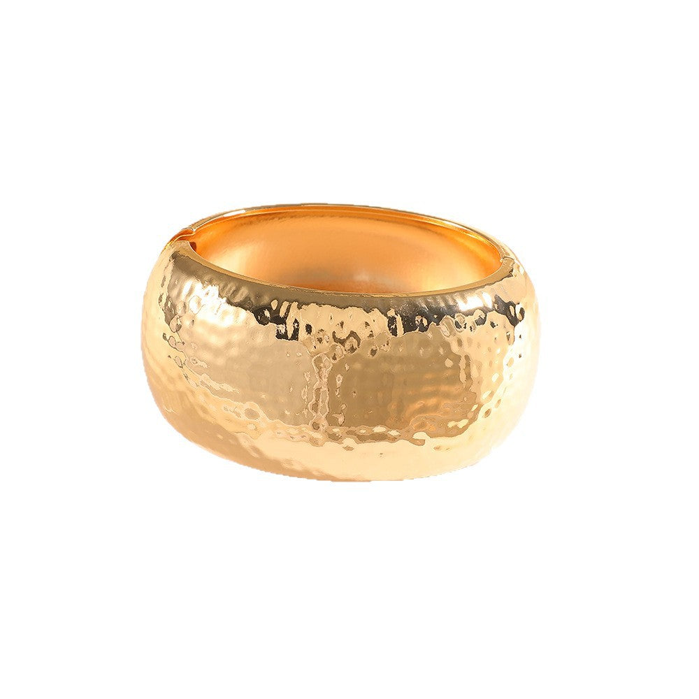 Women Open Bangle with Artistic Leaf Design Nin Boutique