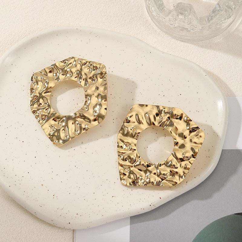 Women's earrings in artistic, geometric design Nin Boutique