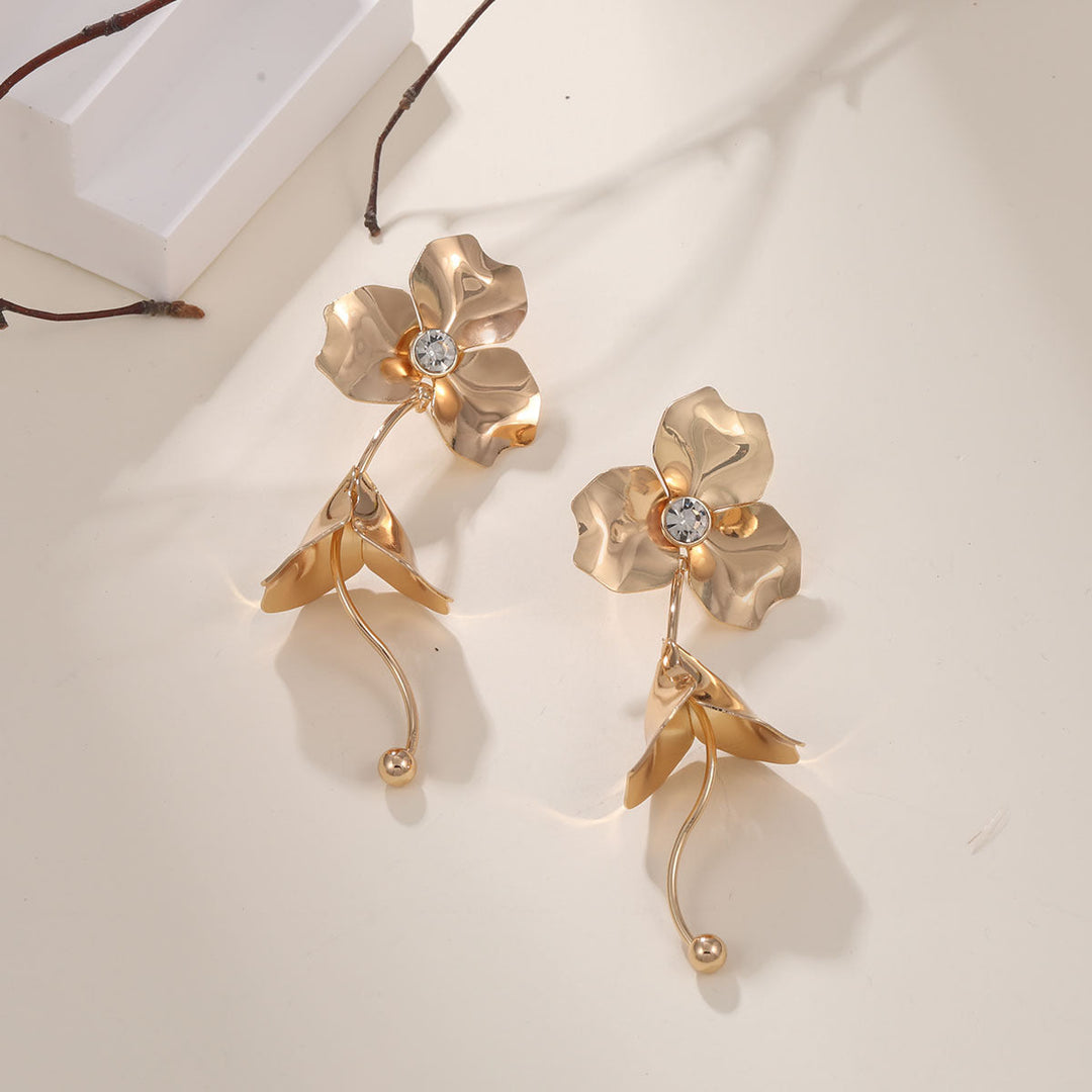 Women's earrings in elegant flower design Nin Boutique