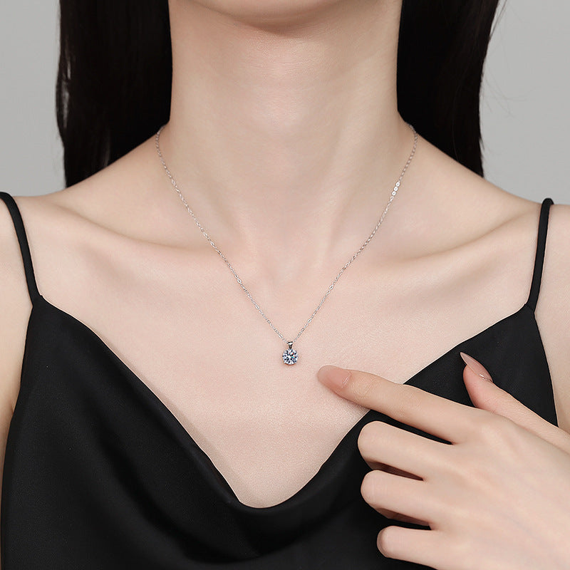 Women's necklace with sparkling zirconia pendant and high-quality craftsmanship Nin Boutique