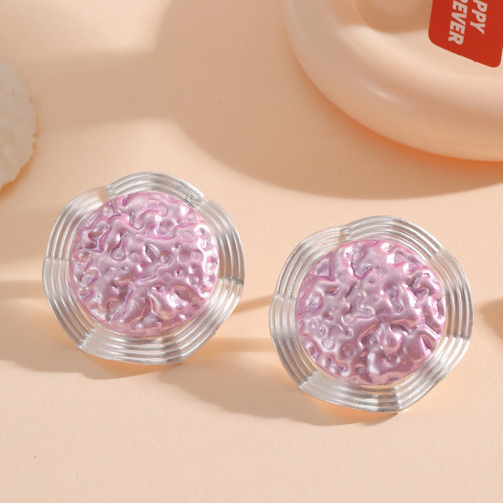 Women’s earrings in a modern, wave-shaped design Nin Boutique