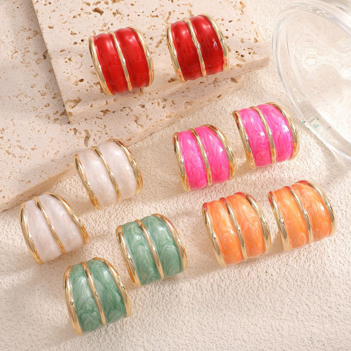 Women’s earrings in modern, textured design Nin Boutique