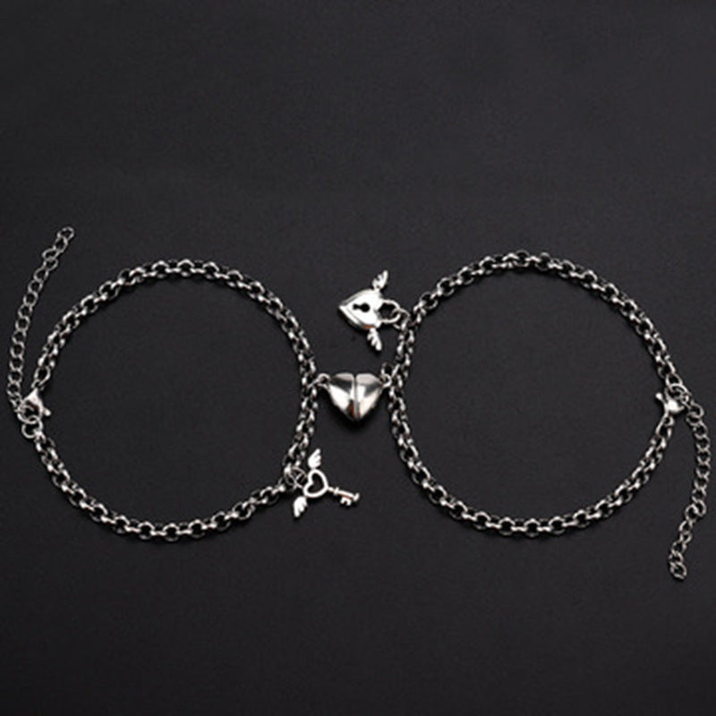 Women's ankle bracelet with heart-shaped charms and playful design Nin Boutique