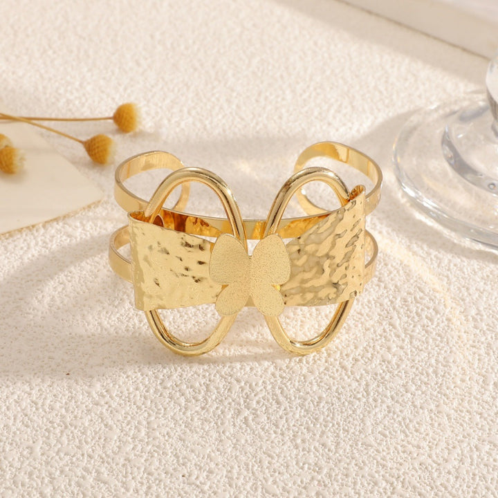 Ladies' bracelet with elaborate butterfly design Nin Boutique