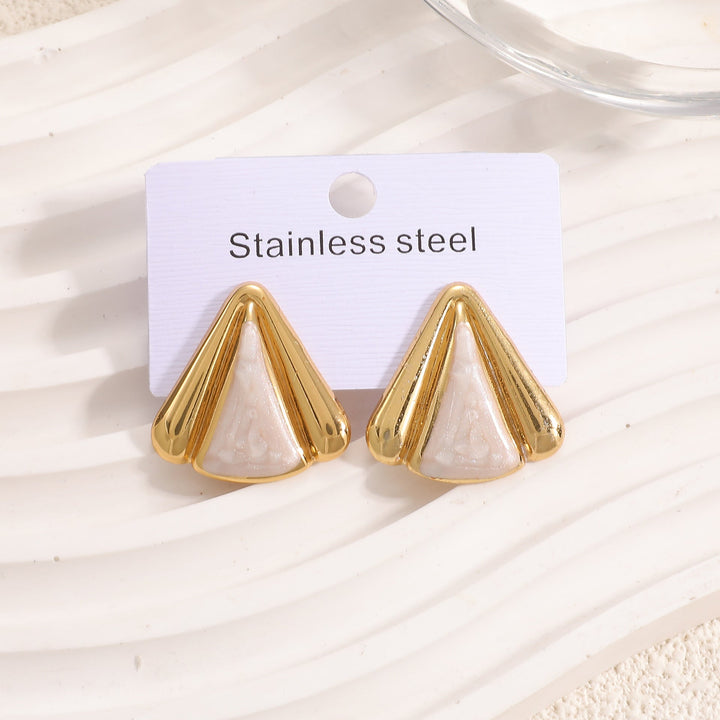Women's earrings in modern geometric design Nin Boutique