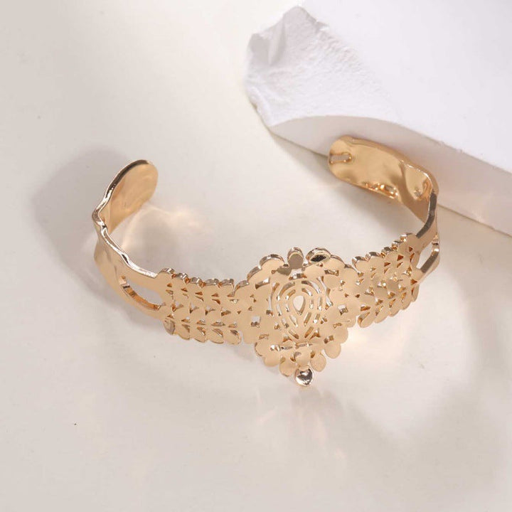 Women Open Bangle in Modern Bamboo Design Nin Boutique