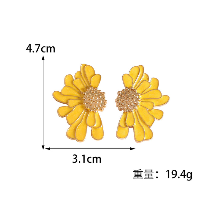 Women’s earrings in floral, artistic design Nin Boutique