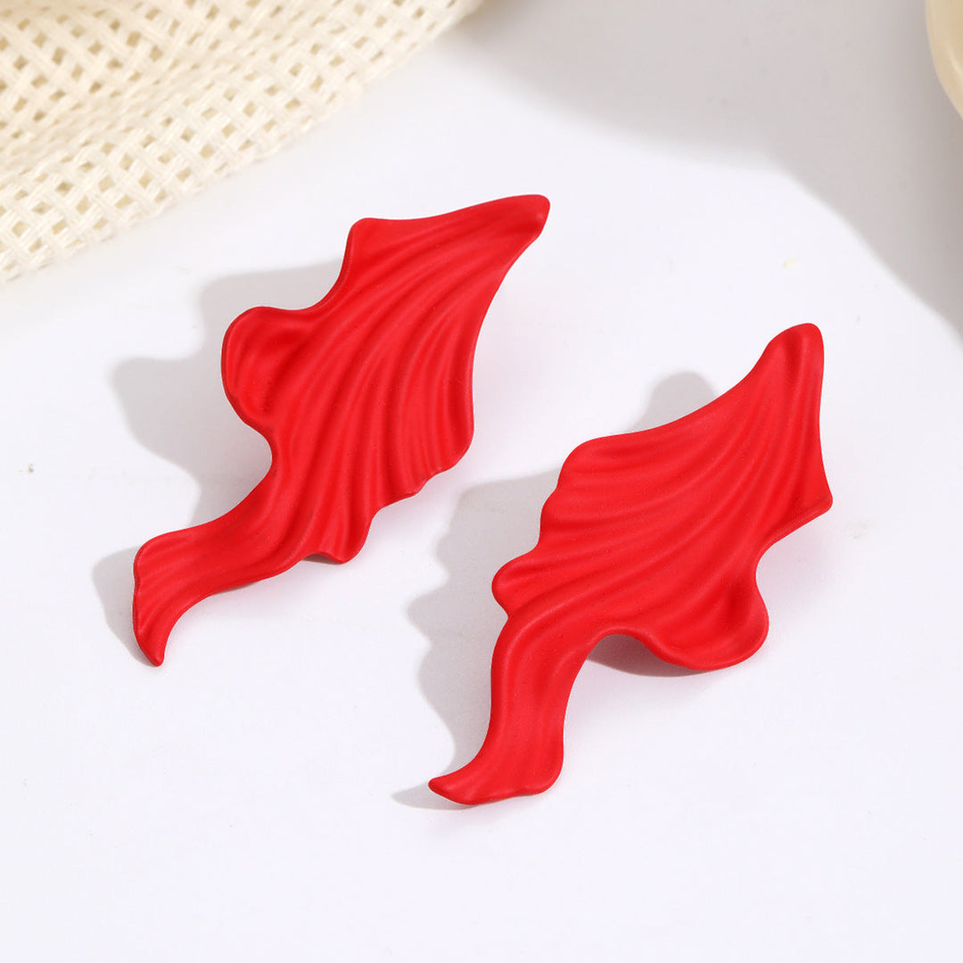 Women’s Earrings with Elegant Wave Pattern Nin Boutique