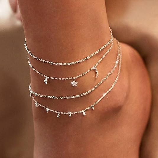 Ladies ankle bracelet with delicate design and charming pendants Nin Boutique