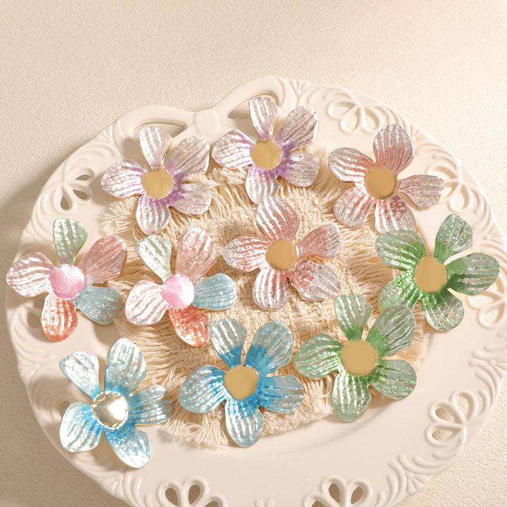 Ladies earrings in artistic flower design Nin Boutique