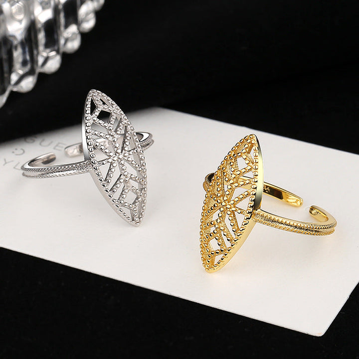 Women’s ring with exquisite leaf shape and delicate structure Nin Boutique