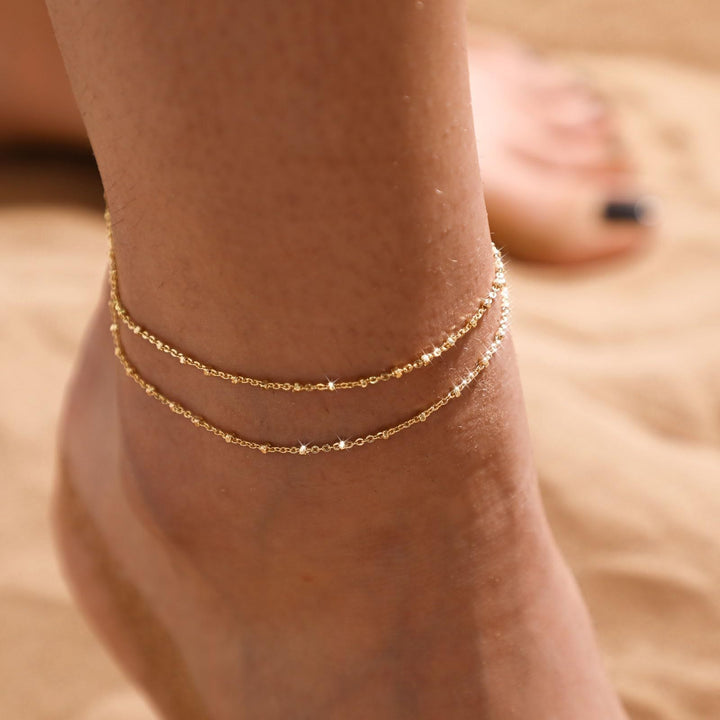 Women's ankle bracelet with elegant link structure and fine crystal accents Nin Boutique